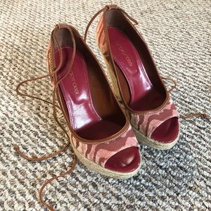 High brown & pink wedge